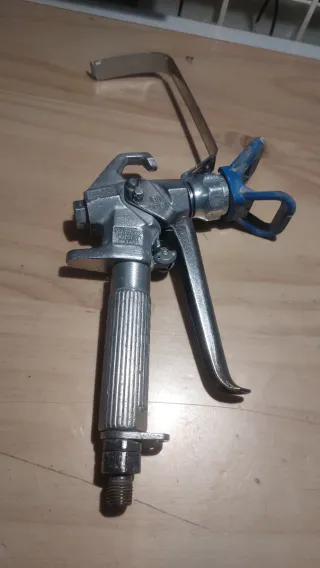 Pistola Graco FTX Airless con porta boquilla