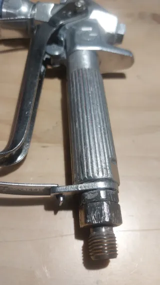 Pistola Graco FTX Airless con porta boquilla