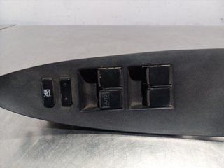 MANDO ELEVALUNAS DELANTERO IZQUIERDO TOYOTA RAV4