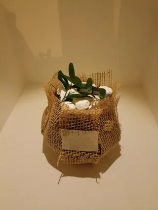 Uova di Pasqua Stile Giapponese Wabi-Sabi