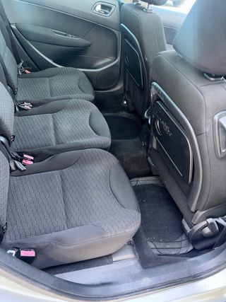 Peugeot 308 SW Premium 2.0 Hdi 136Cv