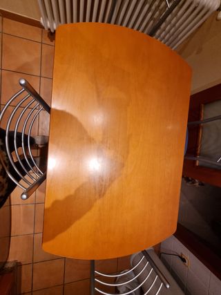 Mesa de cocina madera y metal