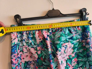 Pantalón estampado Zara T M