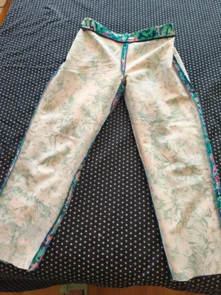 Pantalón estampado Zara T M