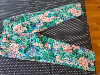 Pantalón estampado Zara T M