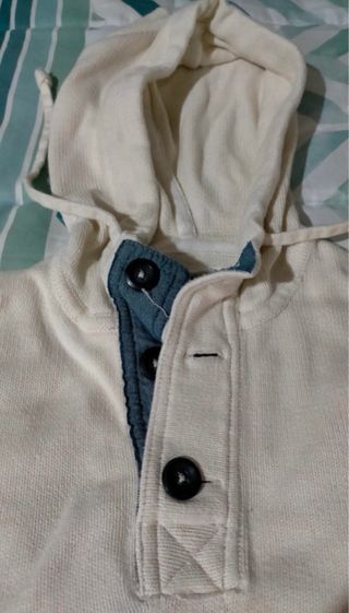 Jersey H&M beige con capucha