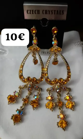 Pendientes bisutería fina morados y plateados