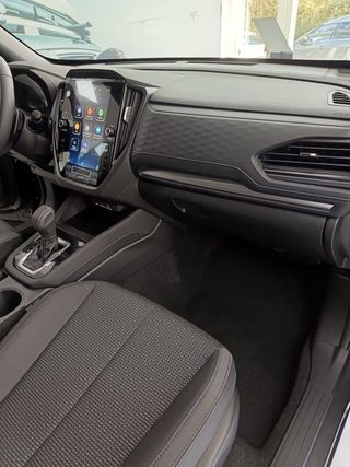 Subaru Forester 2.0i Hybrid Field