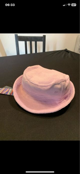 Cappello donna lilla nuovo