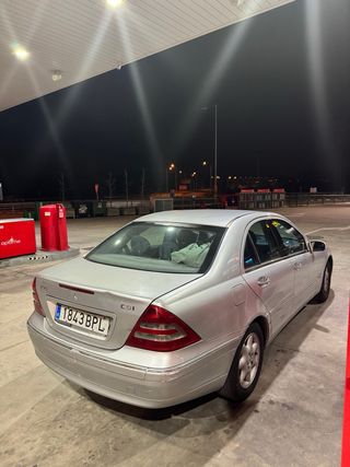 Mercedes-Benz Clase C 2001