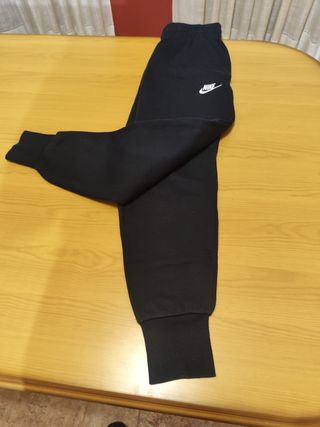 Pantalón deportivo Nike negro