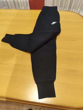 Pantalón deportivo Nike negro