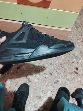 Zapatillas Jordan 4 Negras