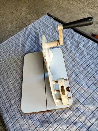 Affettatrice Wahre manovella anni '60