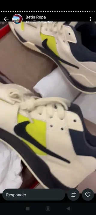 Zapatillas Nike Beige y Verde