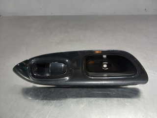 MANDO ELEVALUNAS TRASERO DERECHO NISSAN JUKE (F15