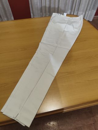 Pantalón vestir Stradivarius beige T.34