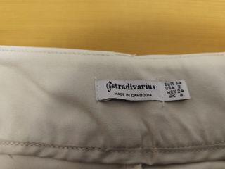 Pantalón vestir Stradivarius beige T.34