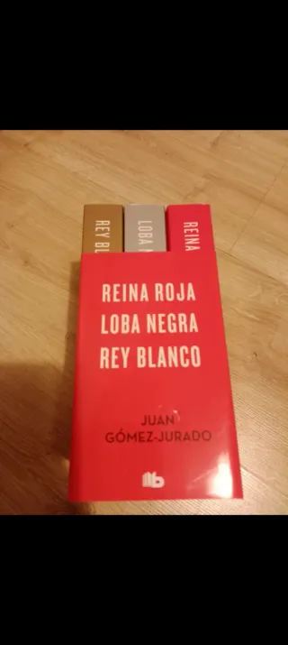 Trilogía "Reina roja"