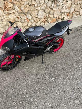Yamaha TZR Sportbike