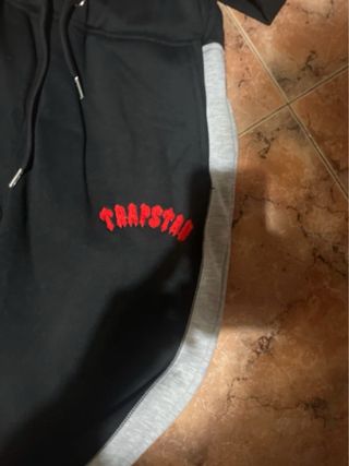 Conjunto Trapstar Negro y Gris
