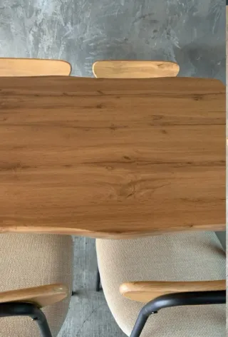 Mesa de comedor y 6 sillas