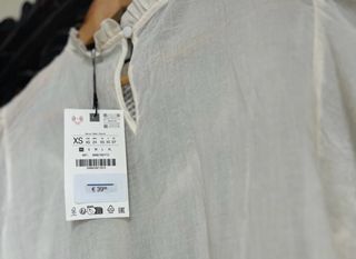 Blusa romántica blanca talla XS