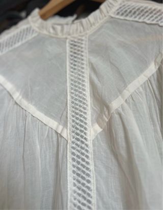 Blusa romántica blanca talla XS