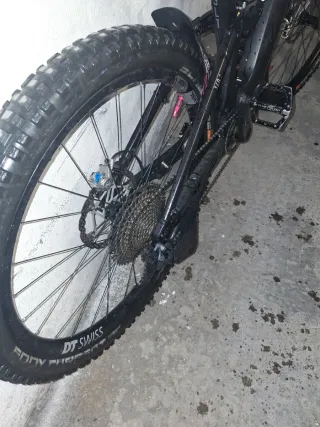 Bicicleta Eléctrica Cube SLT