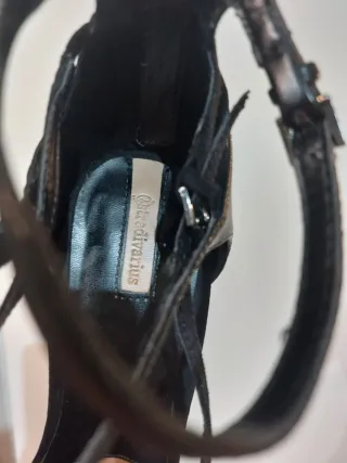 Elegantes Zapatos Tacón Tiras Cruzadas Negros