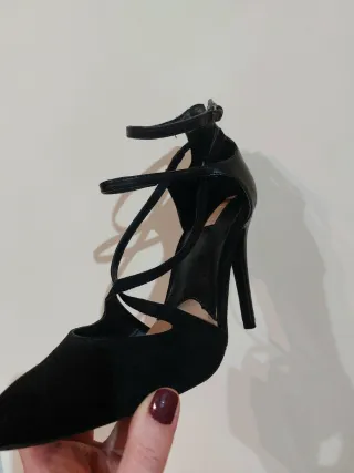 Elegantes Zapatos Tacón Tiras Cruzadas Negros