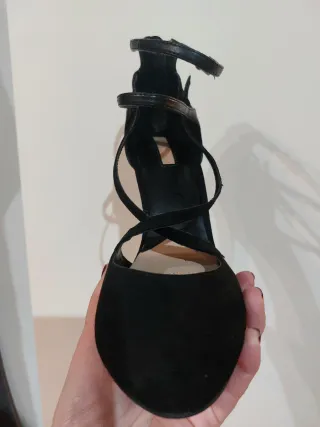 Elegantes Zapatos Tacón Tiras Cruzadas Negros