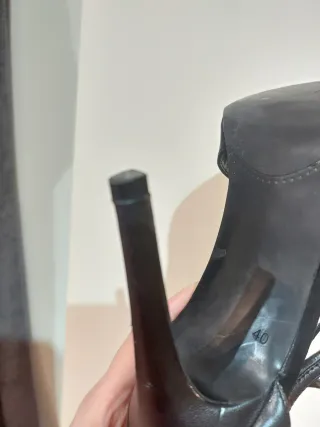 Elegantes Zapatos Tacón Tiras Cruzadas Negros