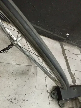 Rueda delantera carretera 700c