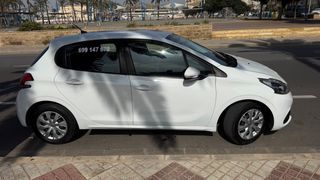 PEUGEOT 208 AÑO 2020