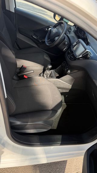 PEUGEOT 208 AÑO 2020