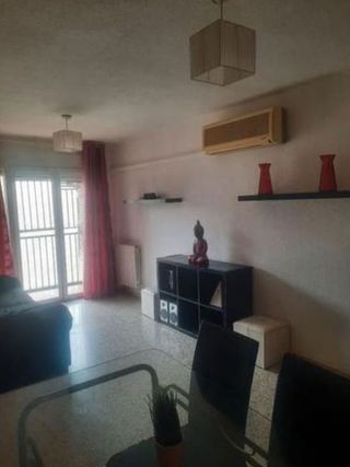 Piso en alquiler en Polígono Cartuja – La Paz en Granada