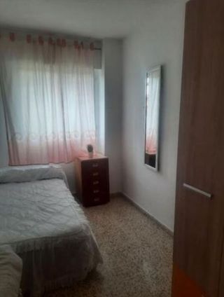 Piso en alquiler en Polígono Cartuja – La Paz en Granada