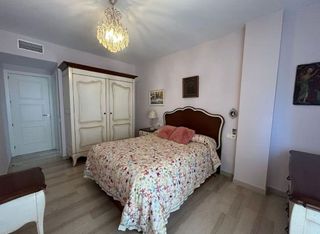 Piso en alquiler en Centro - Sagrario en Granada