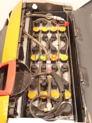 Ref. M-6359 Transpaleta Eléctrica STILL EXU 18