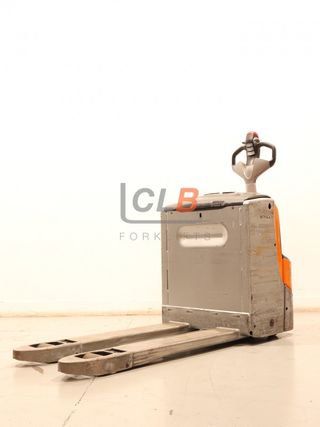 Ref. M-6471 Transpaleta Eléctrica STILL EXU 20