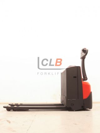 Ref. M-6575 Transpaleta Eléctrica TOYOTA LWE 160 Levio