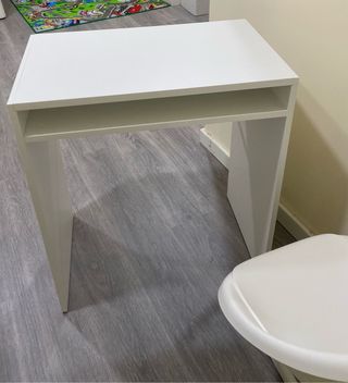 Escritorio y Silla Ikea Blanco nuevo sin usar