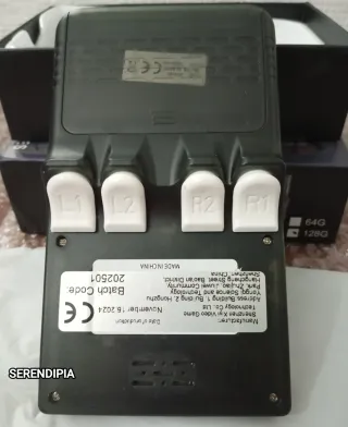 CONSOLA R36 ULTRA 128 GB NEGRA.