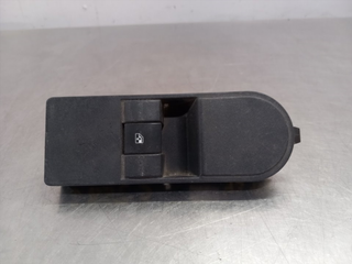 MANDO ELEVALUNAS DELANTERO DERECHO OPEL ZAFIRA B