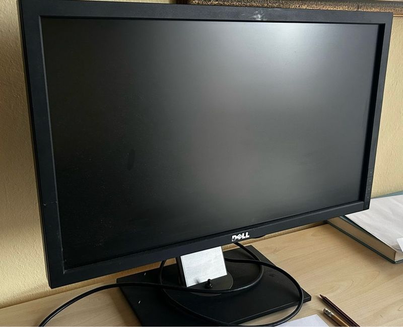 Pantalla DELL Negra