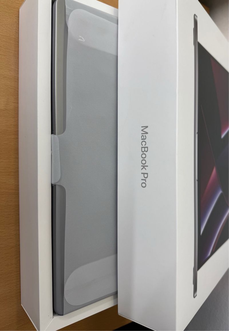MacBook Pro M2 Pro Gris Espacial afbeelding 4
