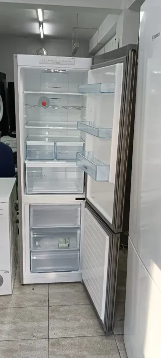 NEVERA COMBI ACERO INOXIDABLE BOSCH NO FROST A++