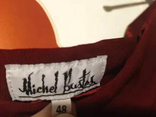 Pantalones rojos elegantes