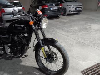 Moto 125cc Naked Negra/Plata